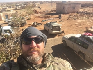 Scott deployed selfie pic 2