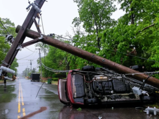 car-turned-over-after-accident-with-crash-electric-2021-08-29-05-54-33-utc-1024×615